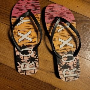Roxy flip flops